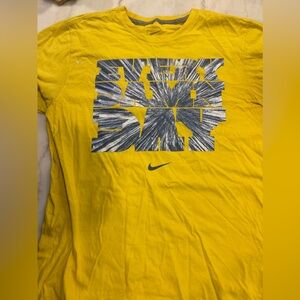 Men’s Nike T-shirt- Size Medium